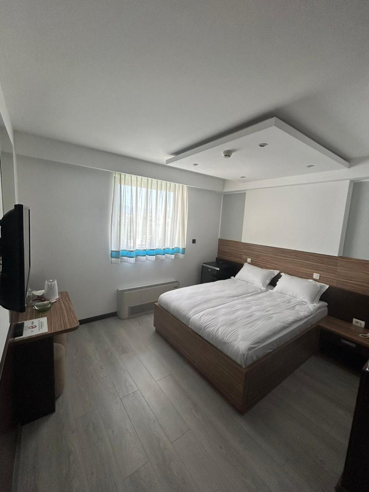 Hotel Bosna 1 Іліджа Екстер'єр фото