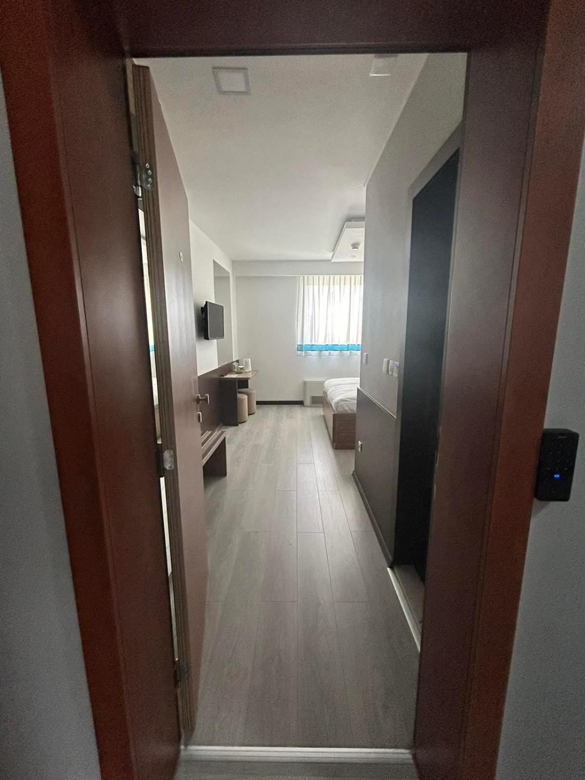 Hotel Bosna 1 Іліджа Екстер'єр фото