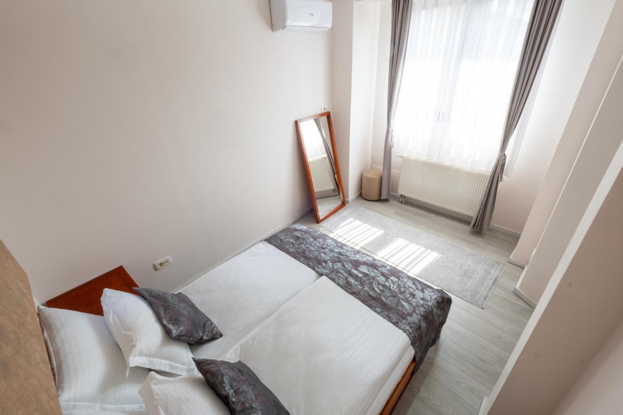 Hotel Bosna 1 Іліджа Екстер'єр фото