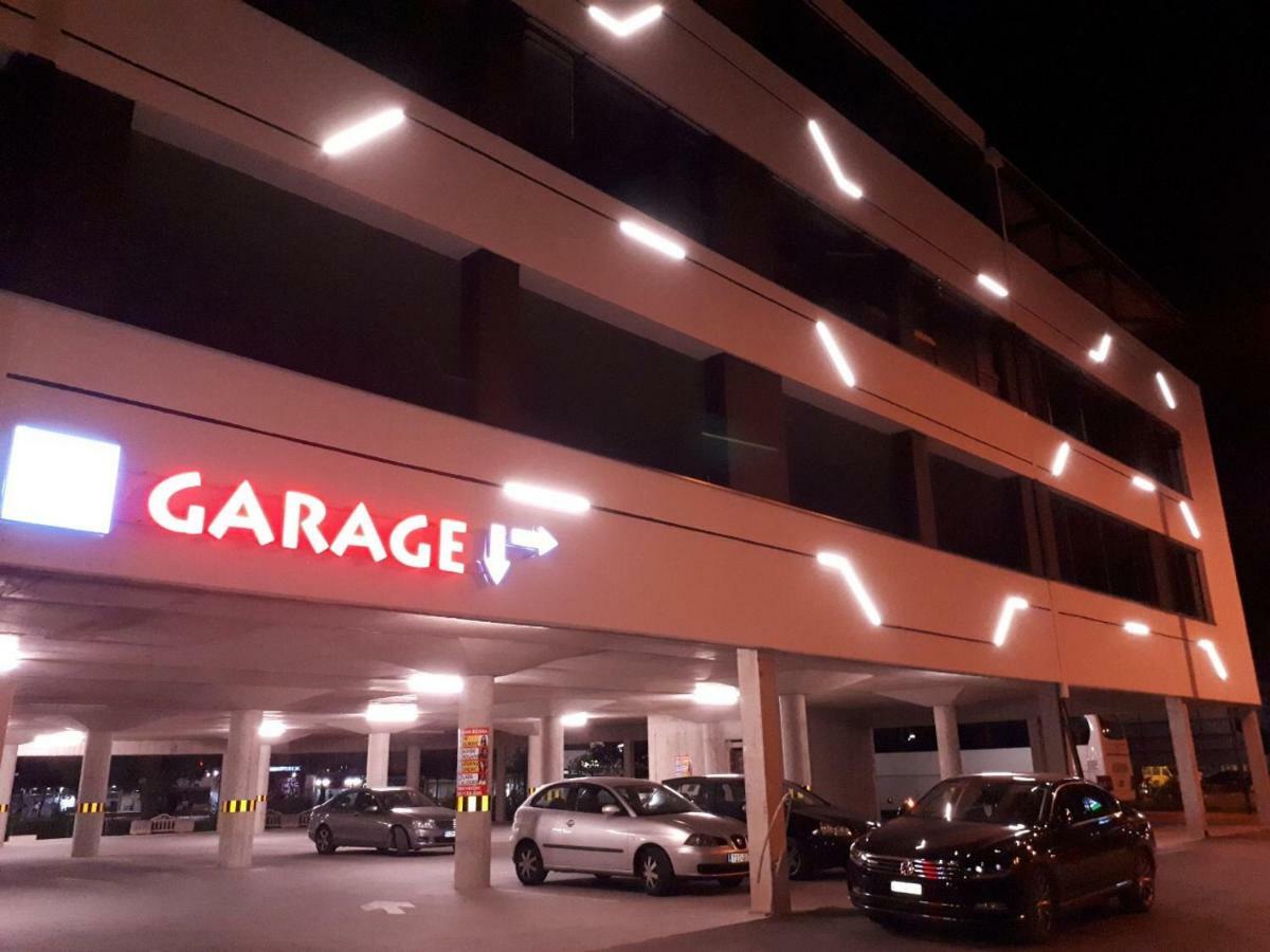 Hotel Bosna 1 Іліджа Екстер'єр фото